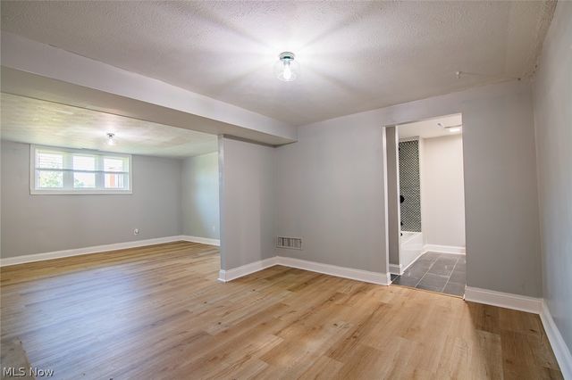 171 Pahlhurst Plz, Parkersburg, WV 26101