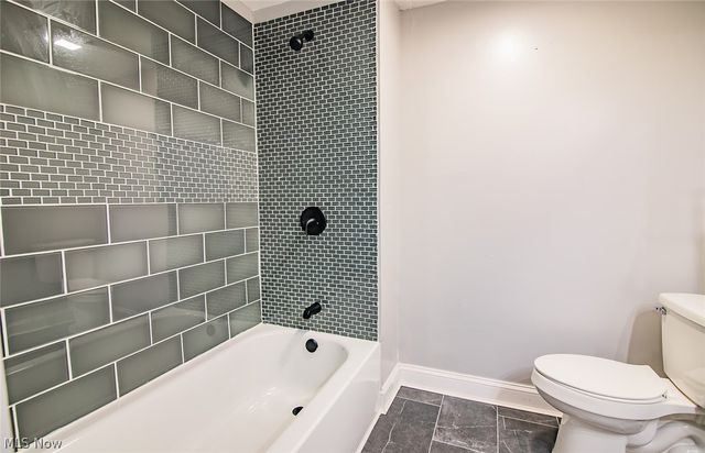 171 Pahlhurst Plz, Parkersburg, WV 26101