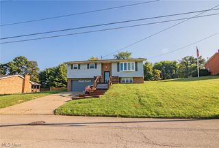 171 Pahlhurst Plz, Parkersburg, WV 26101
