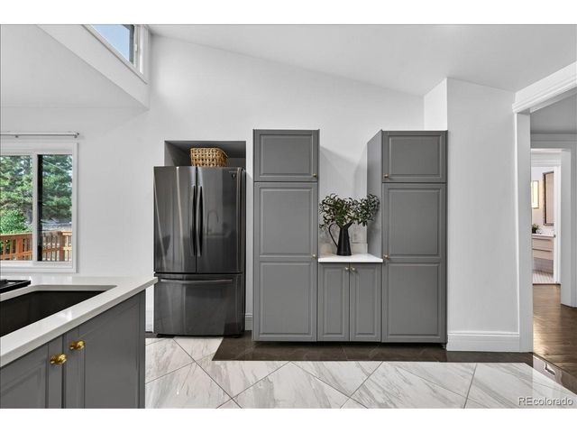 301 S Poplar St, Denver, CO 80224