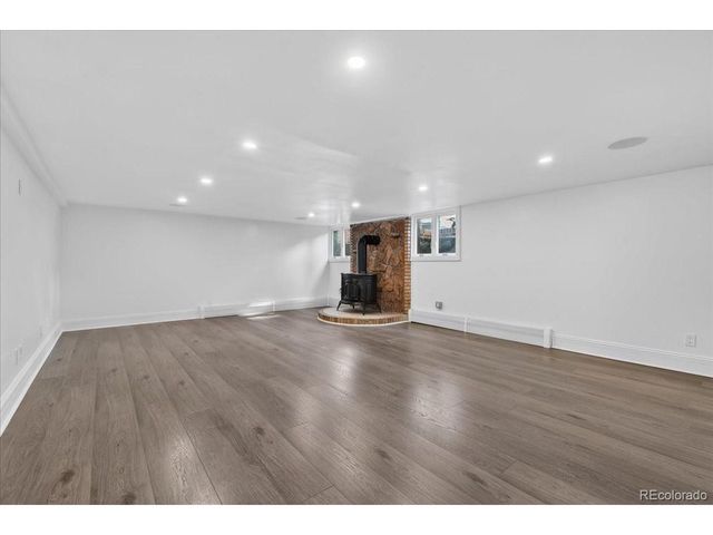 301 S Poplar St, Denver, CO 80224