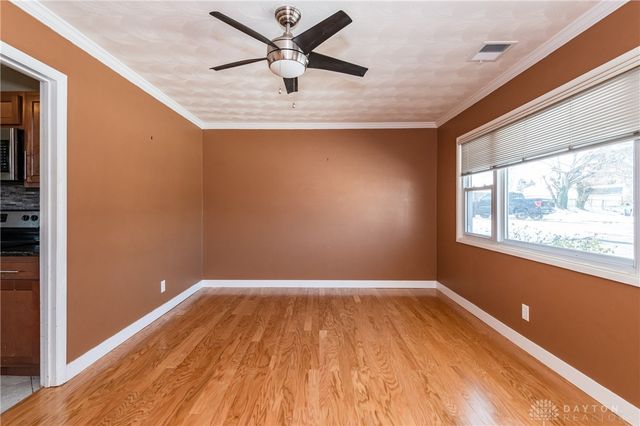 104 E Garland Avenue, Fairborn, OH 45324