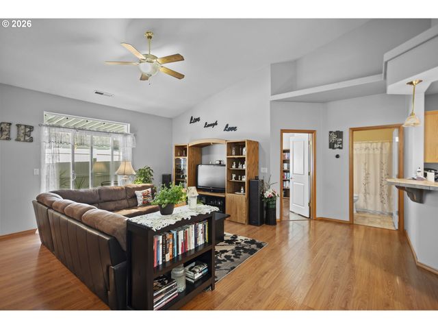 8008 Ne 21ST Way, Vancouver, WA 98664