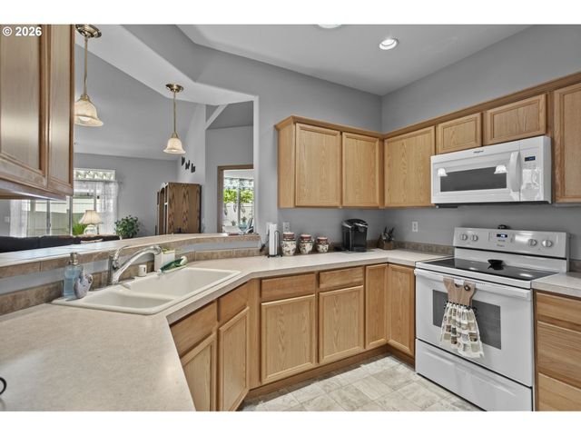 8008 Ne 21ST Way, Vancouver, WA 98664