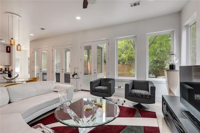 708 W Milton ST A, Austin, TX 78704