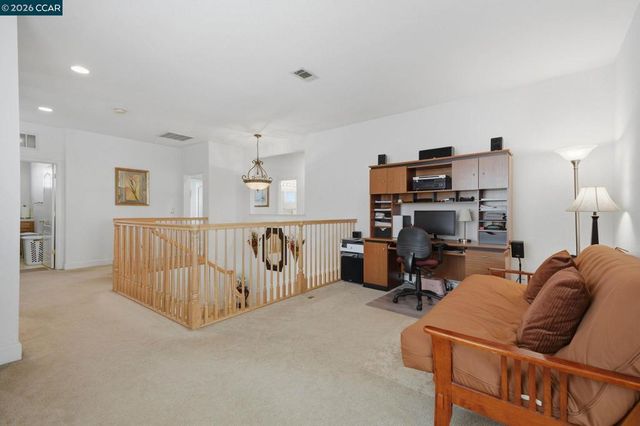 1325 San Lucas Dr, Pittsburg, CA 94565