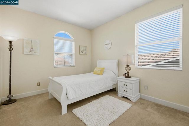 1325 San Lucas Dr, Pittsburg, CA 94565