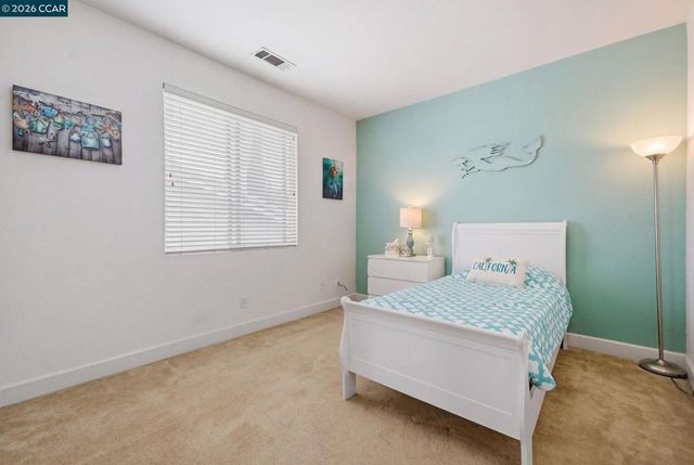 1325 San Lucas Dr, Pittsburg, CA 94565