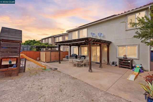 1325 San Lucas Dr, Pittsburg, CA 94565