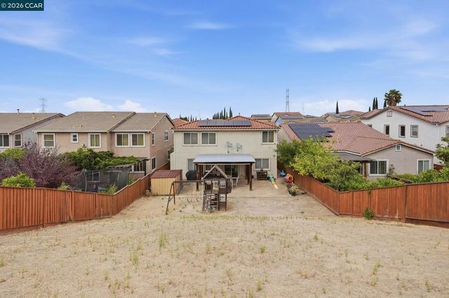 1325 San Lucas Dr, Pittsburg, CA 94565