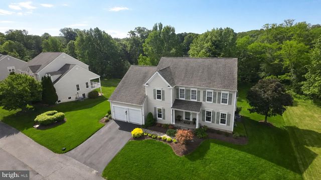 5126 MYRTLE LEAF DR, Fairfax, VA 22030