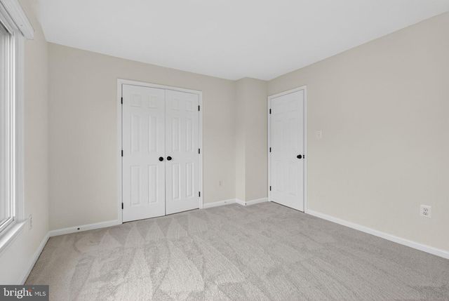 5126 MYRTLE LEAF DR, Fairfax, VA 22030