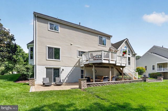 5126 MYRTLE LEAF DR, Fairfax, VA 22030
