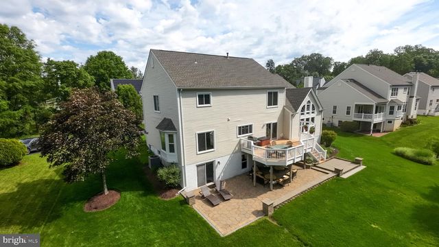 5126 MYRTLE LEAF DR, Fairfax, VA 22030