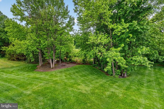5126 MYRTLE LEAF DR, Fairfax, VA 22030