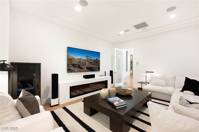 9312 Canyon Classic Drive, Las Vegas, NV 89144