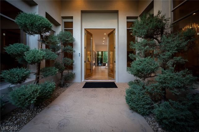 9312 Canyon Classic Drive, Las Vegas, NV 89144