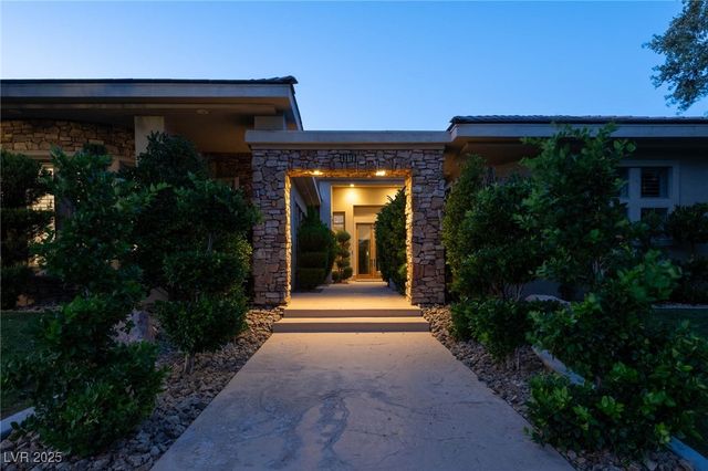 9312 Canyon Classic Drive, Las Vegas, NV 89144