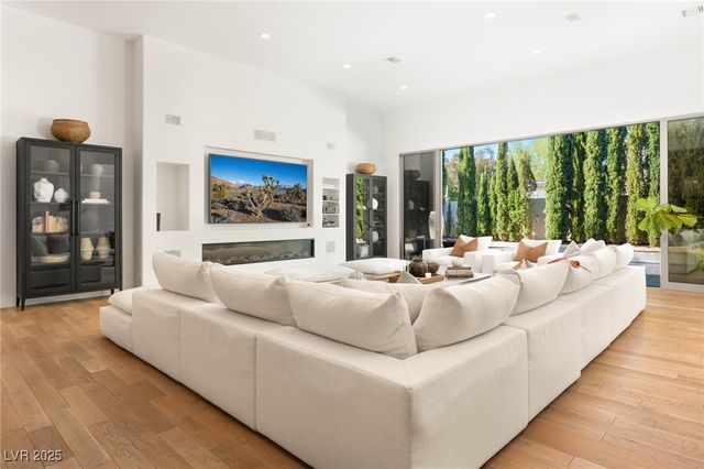 9312 Canyon Classic Drive, Las Vegas, NV 89144