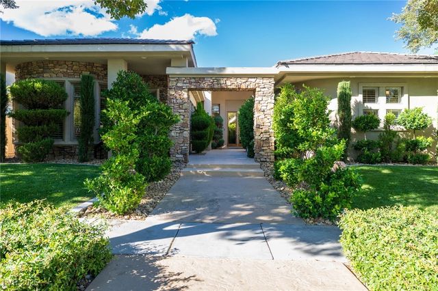 9312 Canyon Classic Drive, Las Vegas, NV 89144