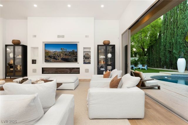 9312 Canyon Classic Drive, Las Vegas, NV 89144