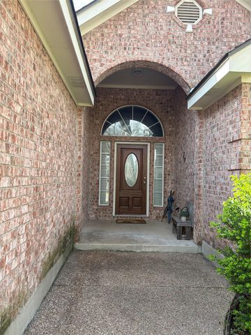 113 Canyon RD, Georgetown, TX 78628