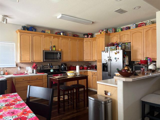 113 Canyon RD, Georgetown, TX 78628