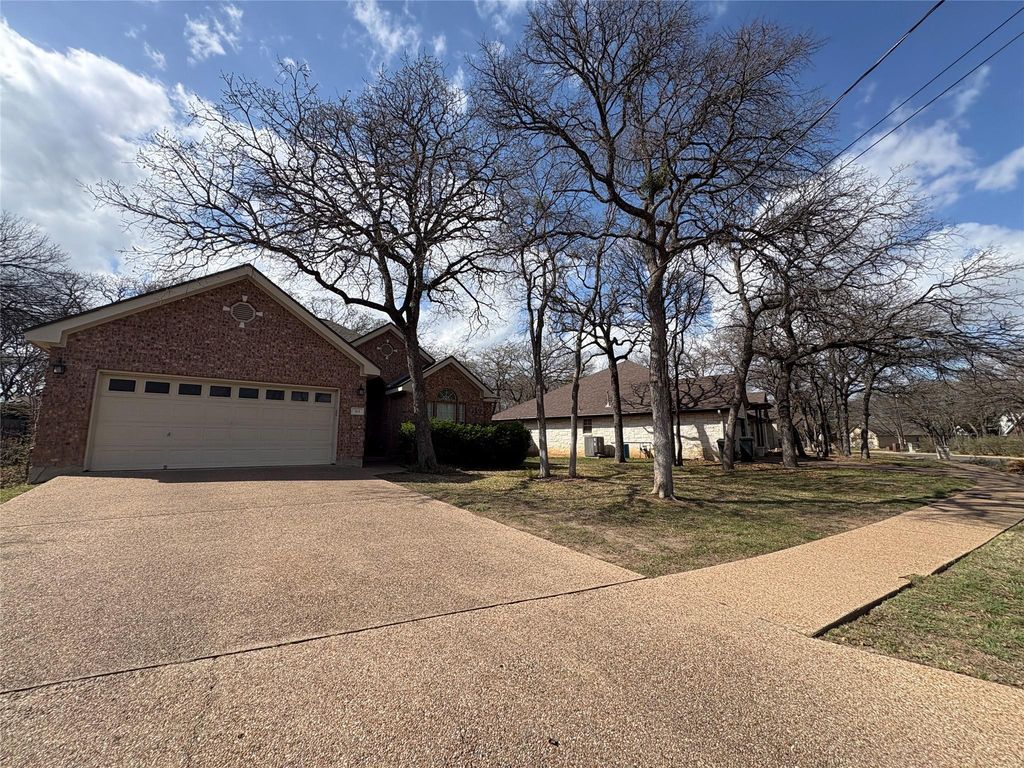 113 Canyon RD, Georgetown, TX 78628