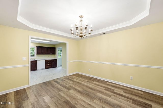 2425 East Lakeview Drive Apt 5, Johnson City, TN 37601