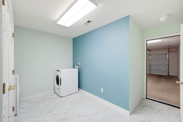 2425 East Lakeview Drive Apt 5, Johnson City, TN 37601