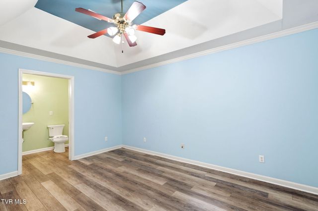 2425 East Lakeview Drive Apt 5, Johnson City, TN 37601