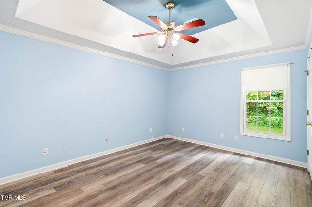 2425 East Lakeview Drive Apt 5, Johnson City, TN 37601