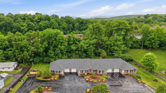 2425 East Lakeview Drive Apt 5, Johnson City, TN 37601