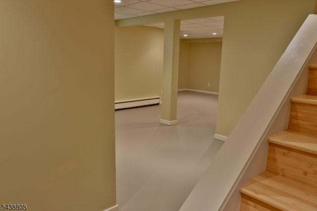 4 Deerwood Dr, Union Twp., NJ 08809