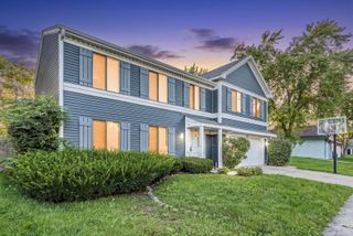 206 Albert Drive, Vernon Hills, IL 60061