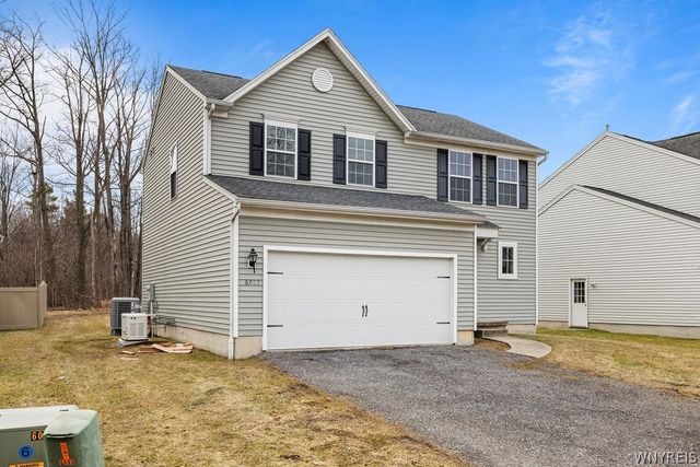 6083 Woodford Drive, Hamburg, NY 14085