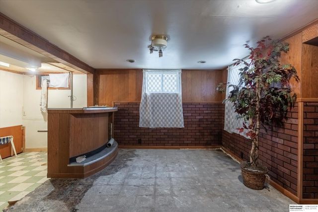 2119 Evans Street, Omaha, NE 68110