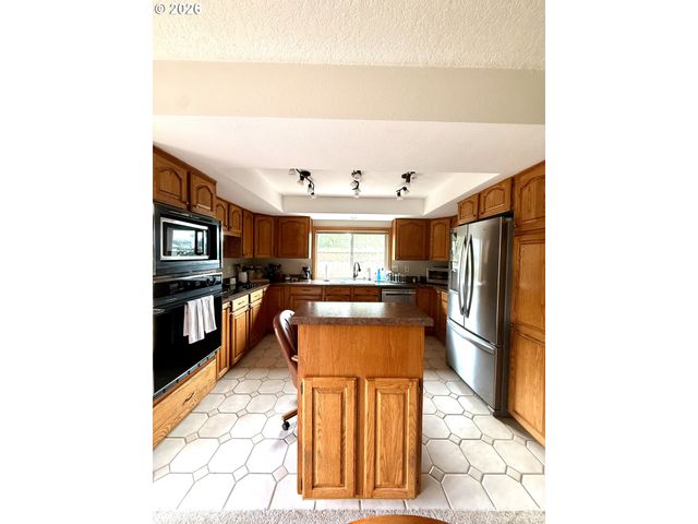 12410 Se 43RD Ave, Milwaukie, OR 97222