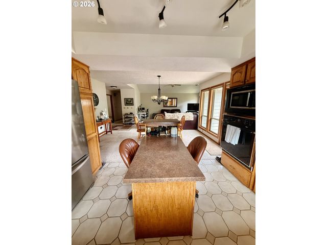 12410 Se 43RD Ave, Milwaukie, OR 97222