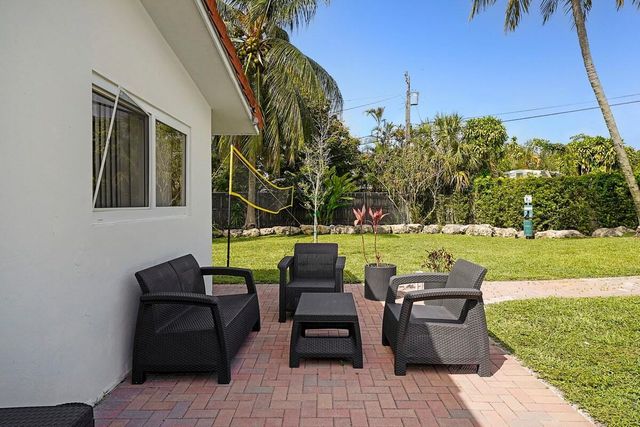 332 NW 26th Court, Wilton Manors, FL 33311