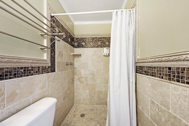 332 NW 26th Court, Wilton Manors, FL 33311