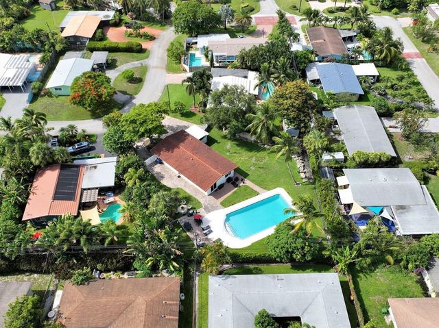 332 NW 26th Court, Wilton Manors, FL 33311