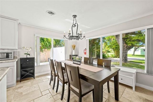332 NW 26th Court, Wilton Manors, FL 33311