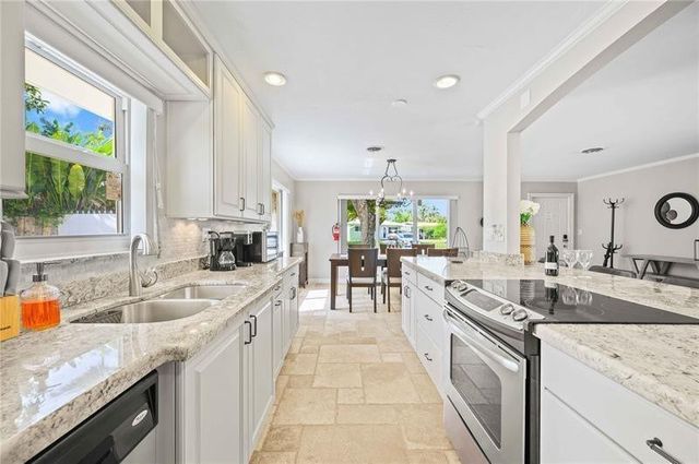 332 NW 26th Court, Wilton Manors, FL 33311