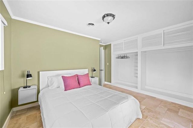 332 NW 26th Court, Wilton Manors, FL 33311
