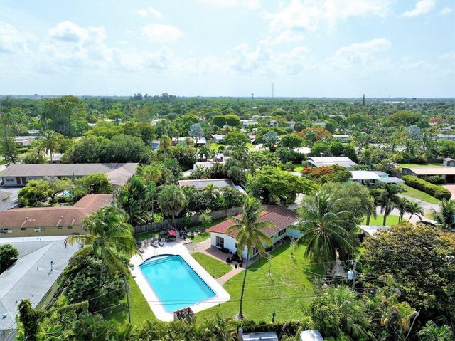 332 NW 26th Court, Wilton Manors, FL 33311