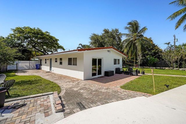 332 NW 26th Court, Wilton Manors, FL 33311