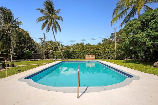 332 NW 26th Court, Wilton Manors, FL 33311