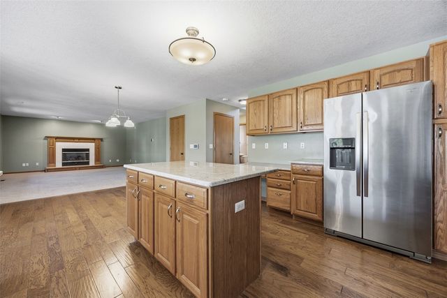 7814 Westbury Drive NE, Cedar Rapids, IA 52402