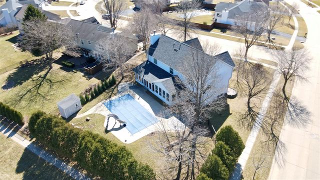 7814 Westbury Drive NE, Cedar Rapids, IA 52402